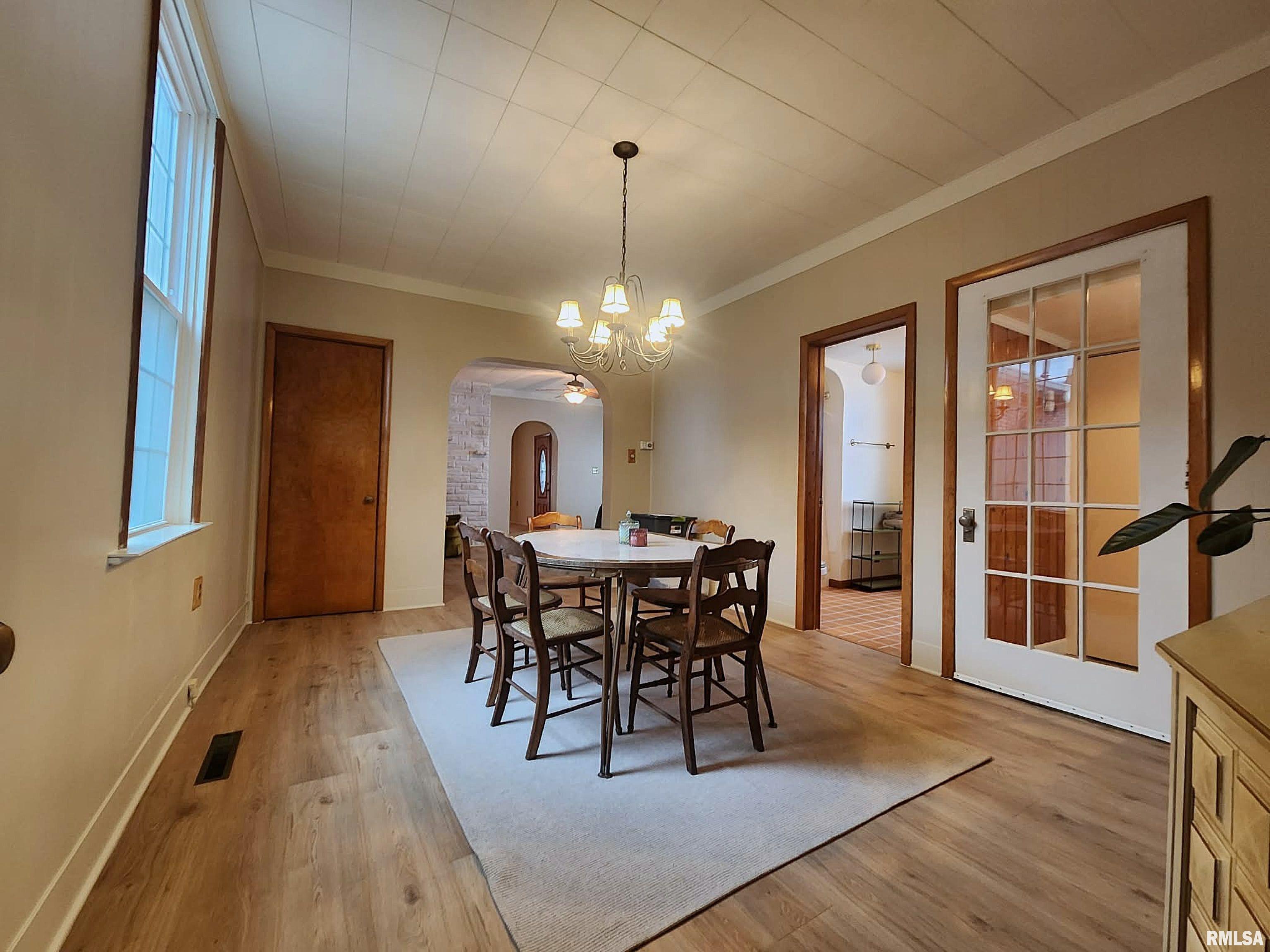 1512 State Street Quincy, IL 62301 - Photo 6 of 36