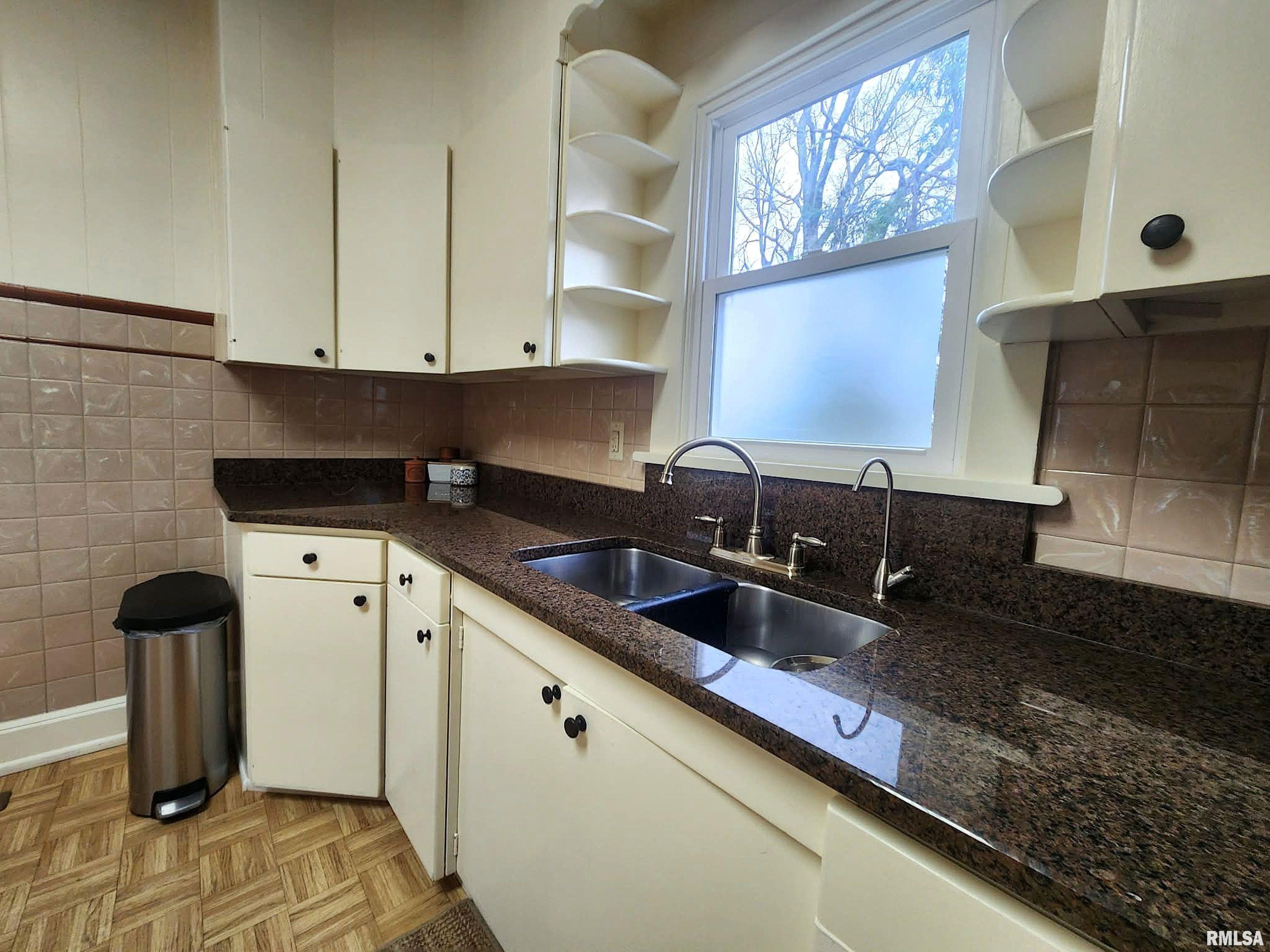 1512 State Street Quincy, IL 62301 - Photo 8 of 36