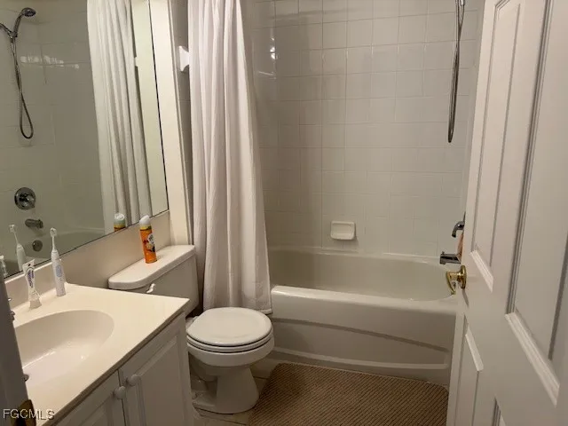 $4,600 | 10111 Colonial Country Club Boulevard, Unit 2305, Fort Myers, FL 33913