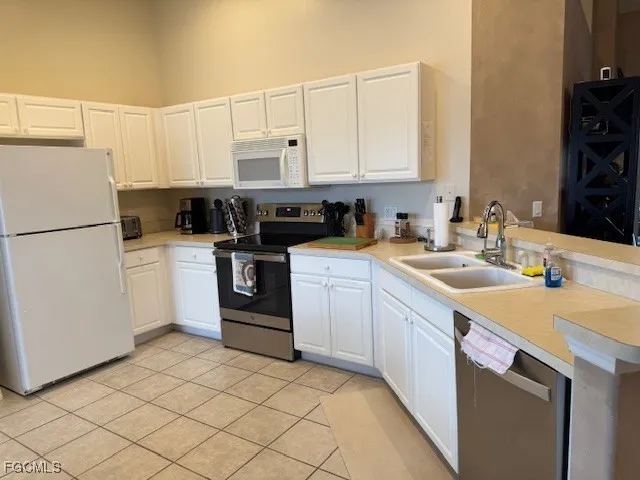 $4,600 | 10111 Colonial Country Club Boulevard, Unit 2305, Fort Myers, FL 33913