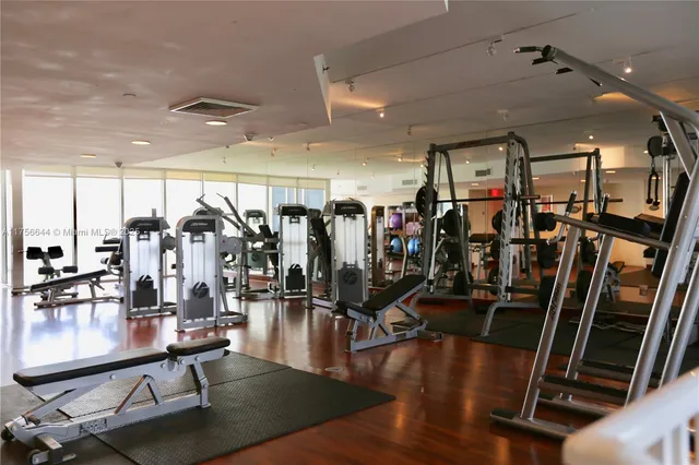 $1,280,000 | 19111 Collins Avenue, Unit 207, Sunny Isles Beach, FL 33160