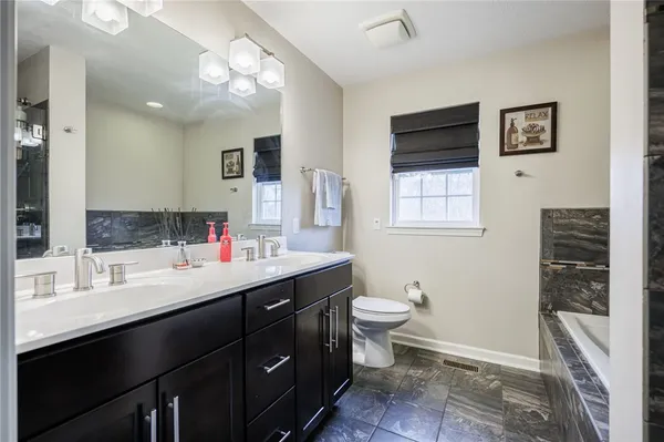 $399,900 | 929 Surrey Hill Way, Henrietta, NY 14623