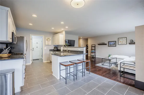 $399,900 | 929 Surrey Hill Way, Henrietta, NY 14623