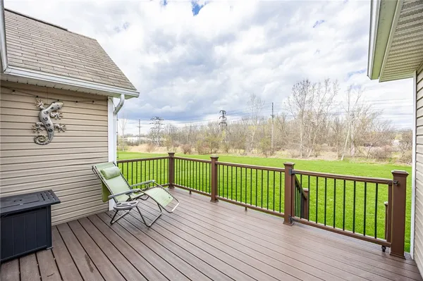 $399,900 | 929 Surrey Hill Way, Henrietta, NY 14623