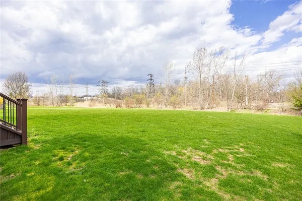 $399,900 | 929 Surrey Hill Way, Henrietta, NY 14623