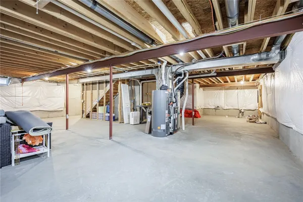 $399,900 | 929 Surrey Hill Way, Henrietta, NY 14623