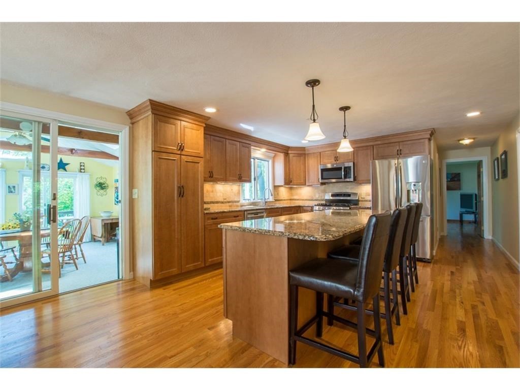 31 Cargill Road Cumberland, RI 02864 - Photo 9 of 27