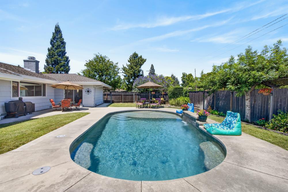 3812 Dell Road Carmichael, CA 95608 - Photo 49 of 64