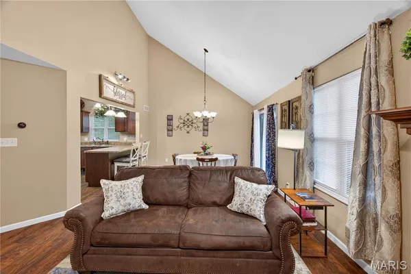 $279,900 | 2160 Hill Crest Drive, Highland, IL 62249