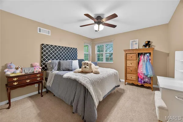 $279,900 | 2160 Hill Crest Drive, Highland, IL 62249