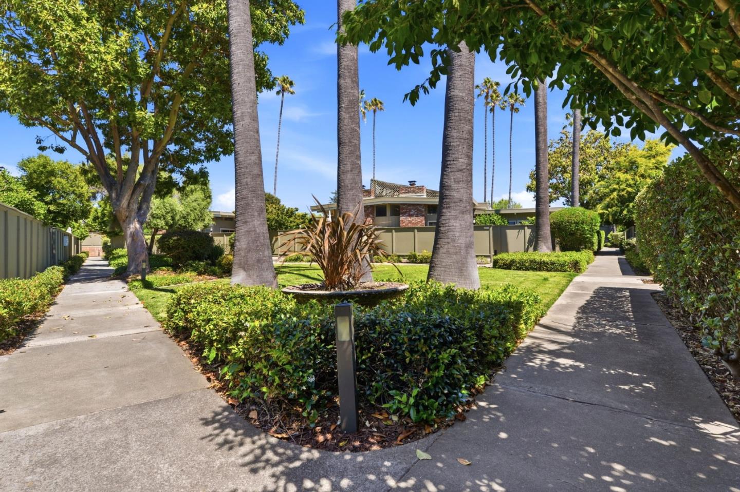 3909 Middlefield Road, Unit E Palo Alto, CA 94303 - Photo 33 of 38