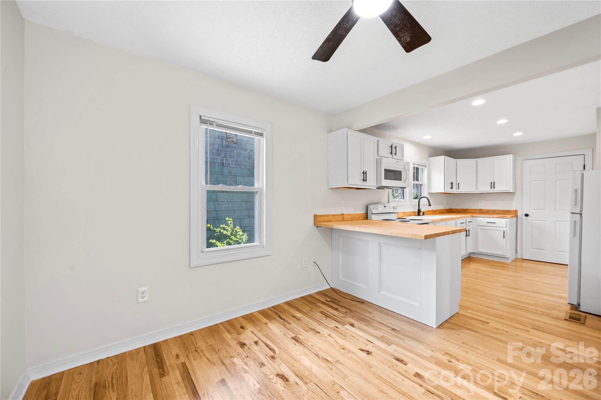 142 Substation Road Canton, NC 28716 - Photo 8 of 25