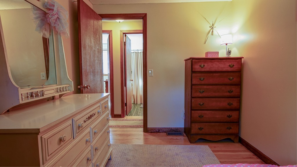 46 Tannery Road Southwick, MA 01077 - Photo 9 of 30 Gallery Image 9