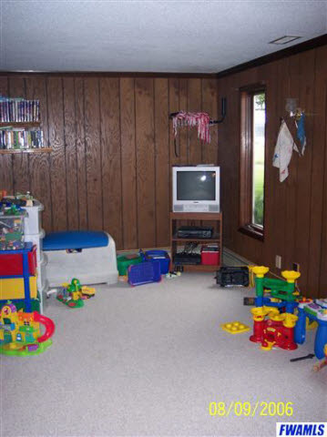 4135 Ricker Road New Haven, IN 46774 - Photo 13 of 14