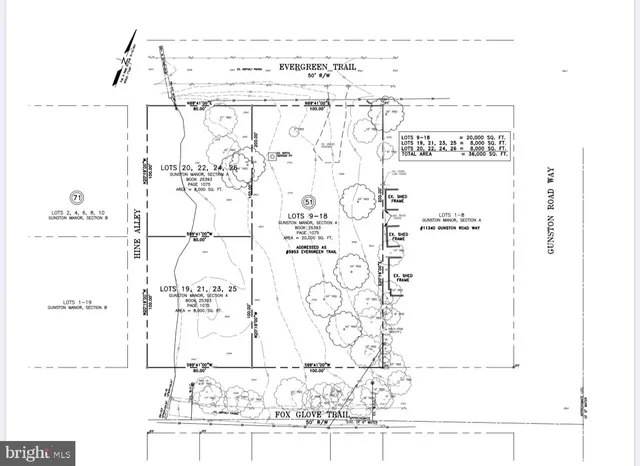 a black and white photo of a picture