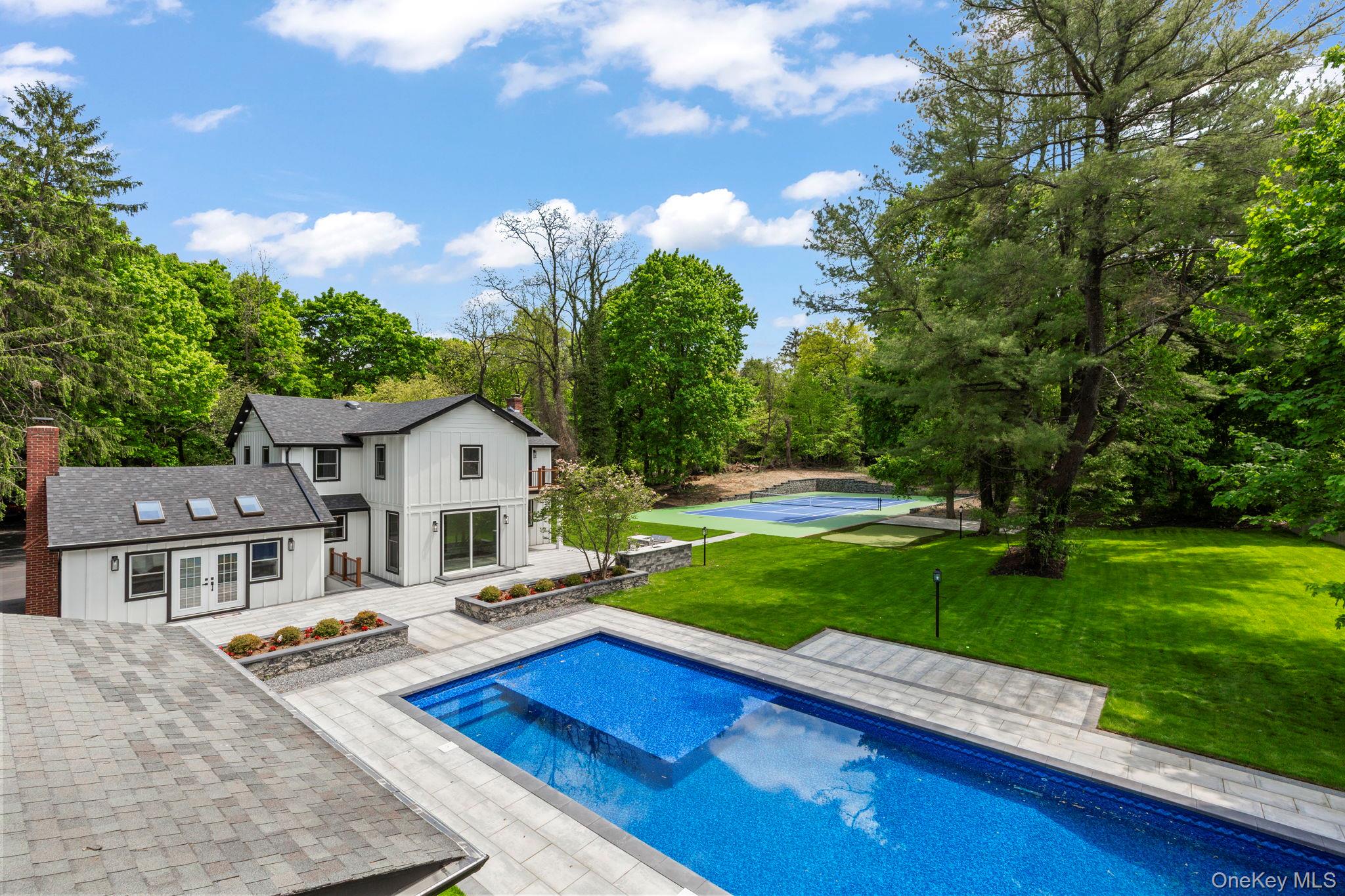 75 Centerport Road Greenlawn, NY 11740 - Photo 8 of 47