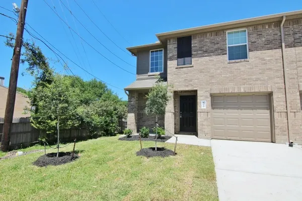 $1,640 | 13018 Bella Vida Lane, Houston, TX 77082