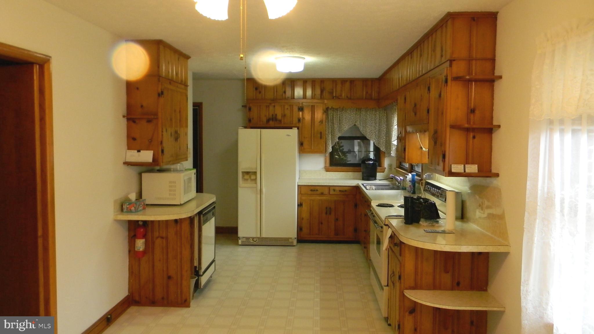 6688 Brocks Gap Road Broadway, VA 22815 - Photo 24 of 81 CUSTOM PINE CABINETS