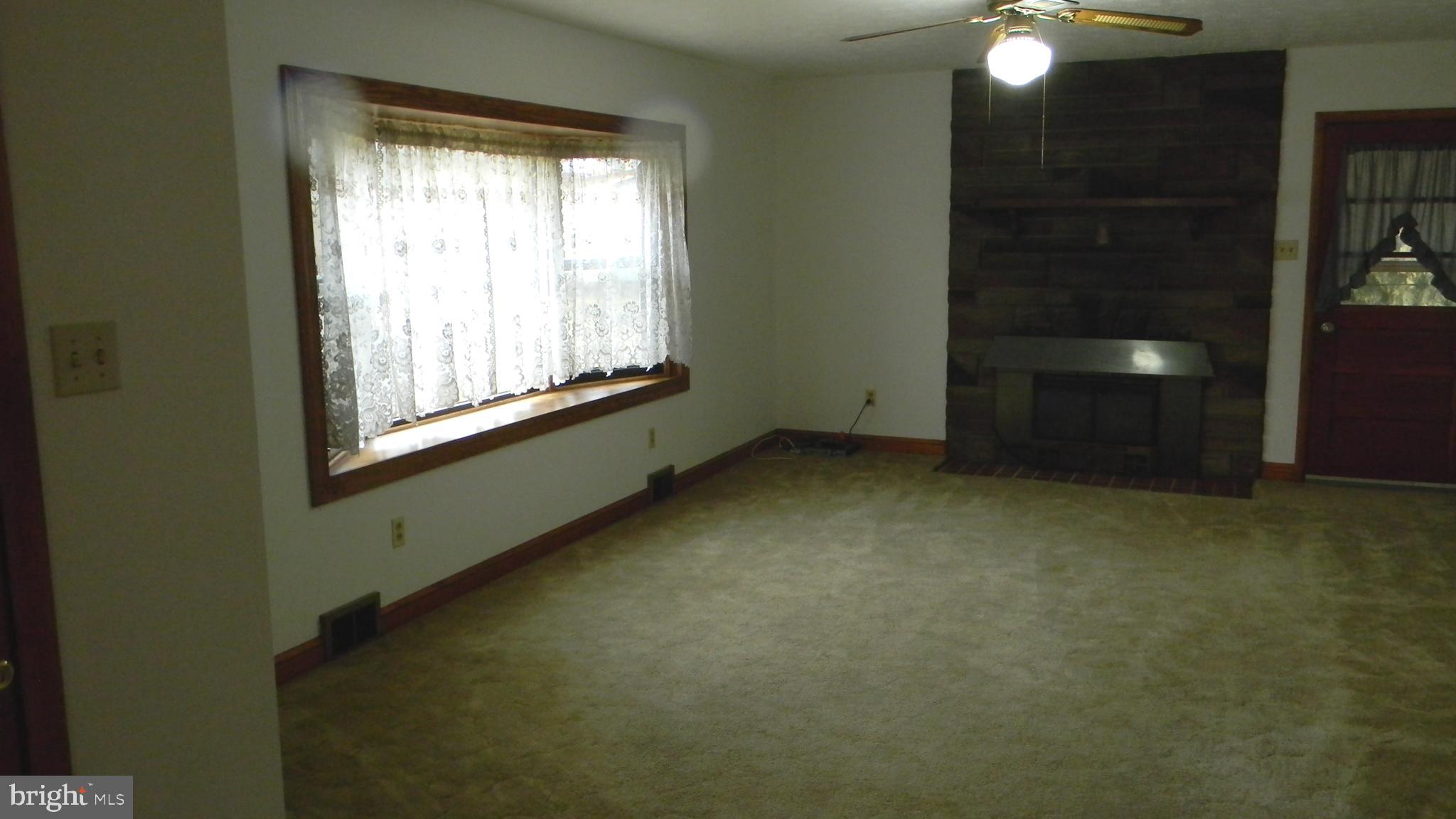6688 Brocks Gap Road Broadway, VA 22815 - Photo 47 of 81 LIVING ROOM