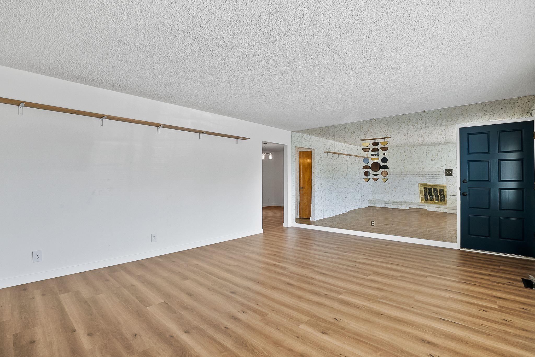 1007 South Mills Avenue Lodi, CA 95242 - Photo 5 of 25