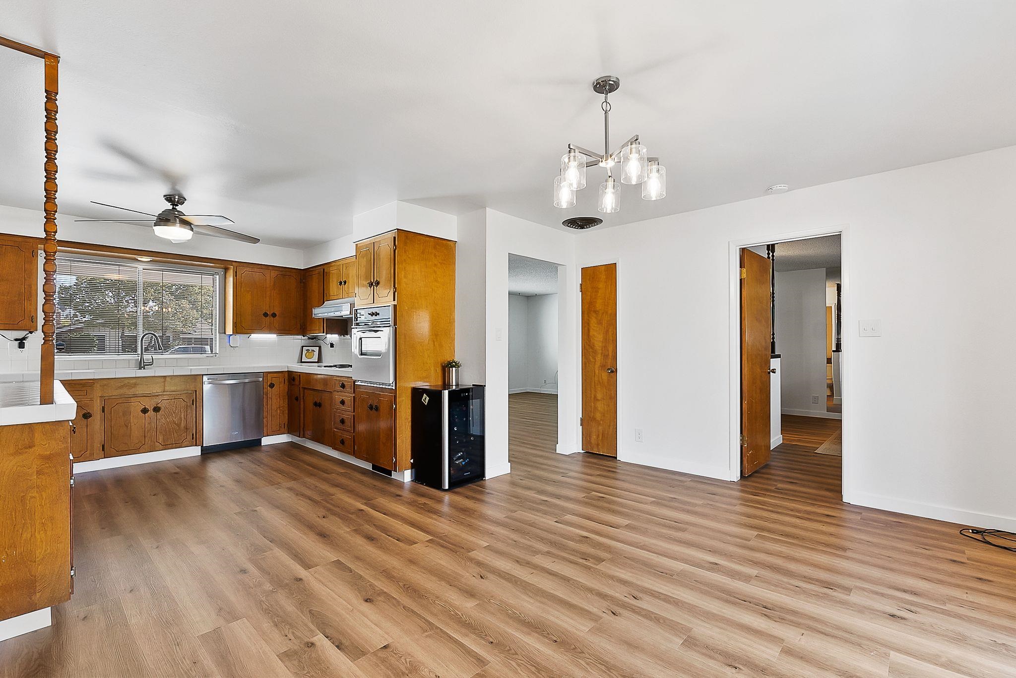 1007 South Mills Avenue Lodi, CA 95242 - Photo 7 of 25