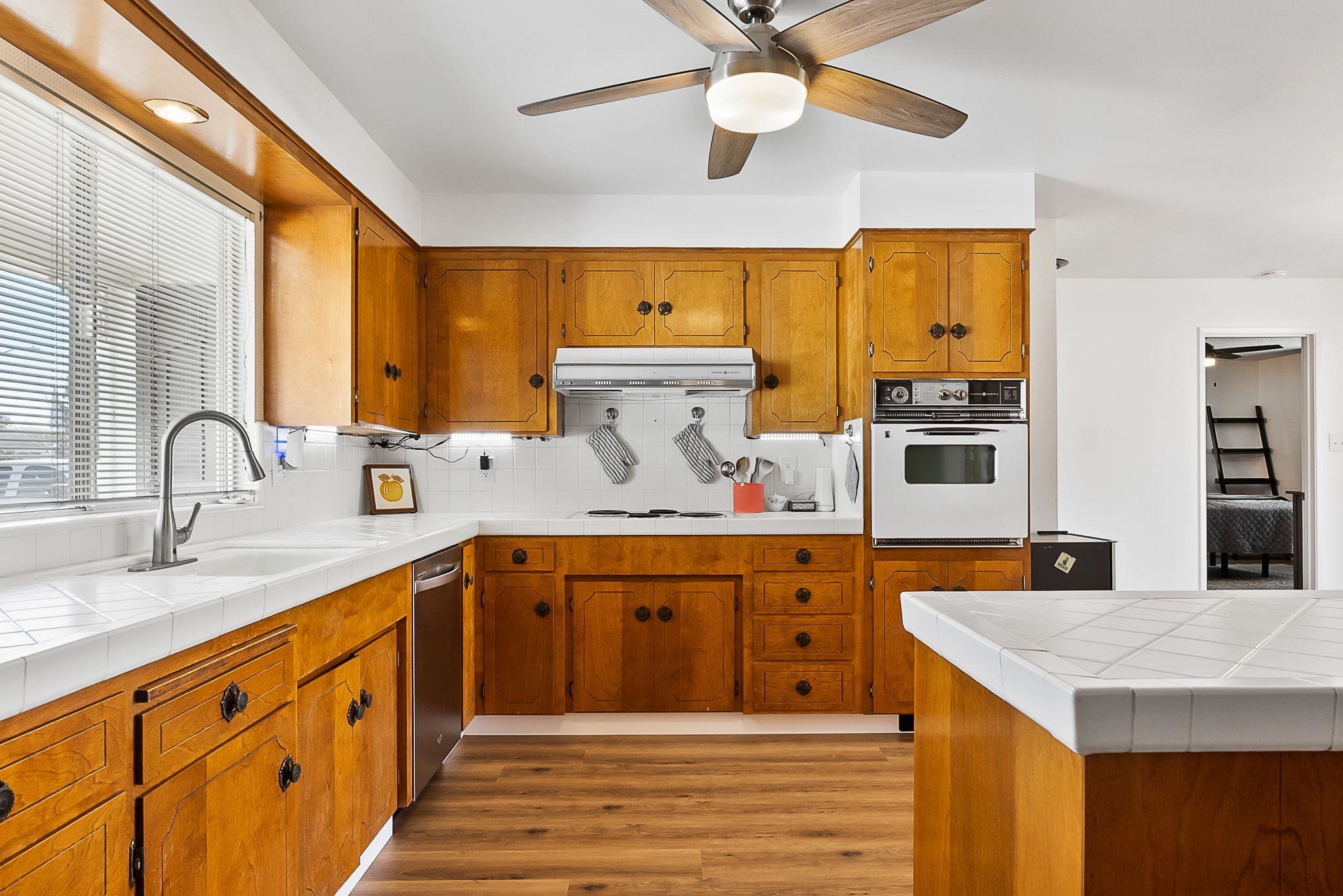 1007 South Mills Avenue Lodi, CA 95242 - Photo 9 of 25