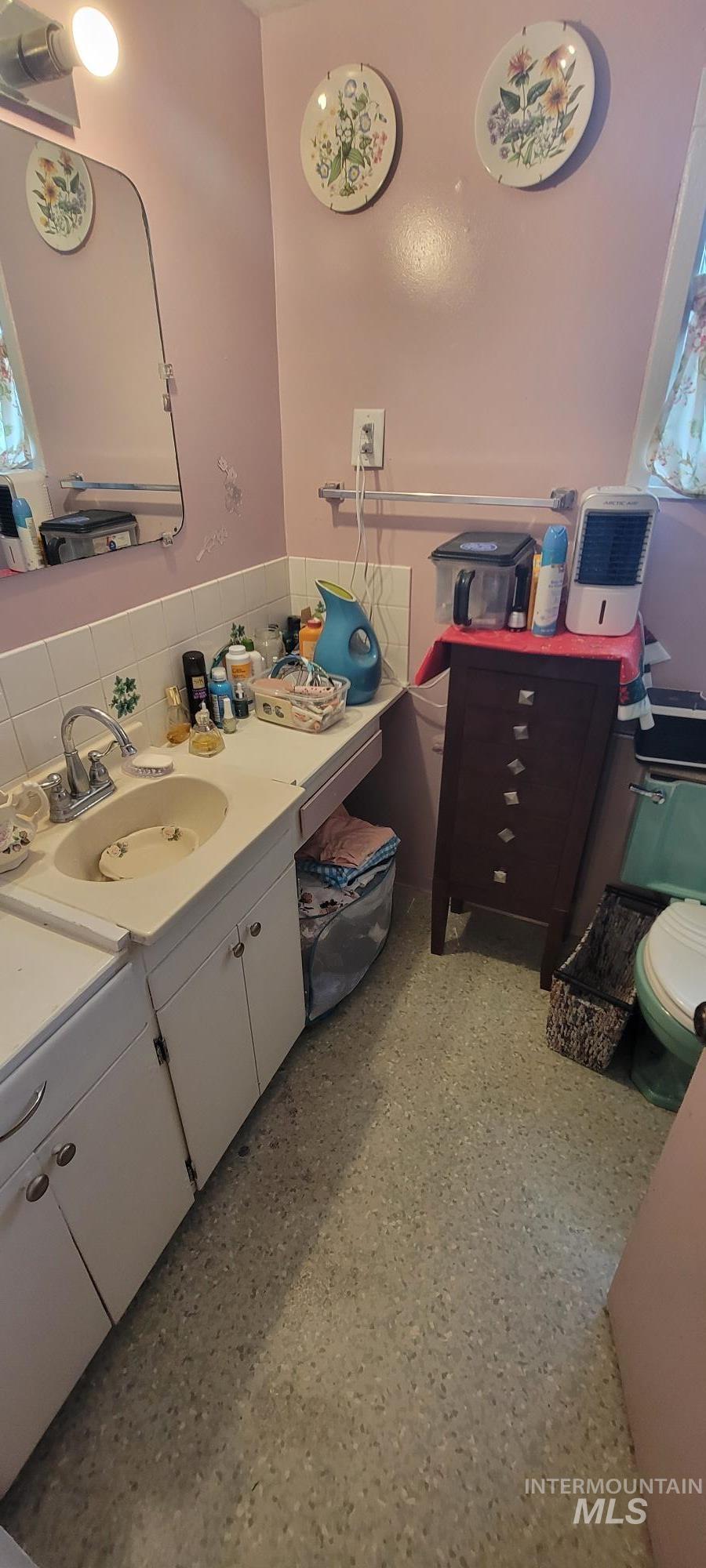 1231 Libby Street Clarkston, WA 99403 - Photo 4 of 12