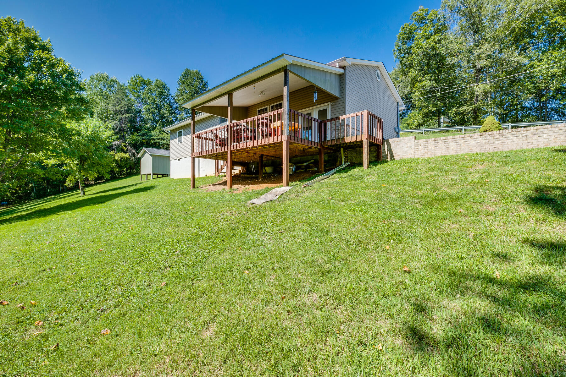 726 Rector Drive Kingsport, TN 37660 - Photo 32 of 38 032