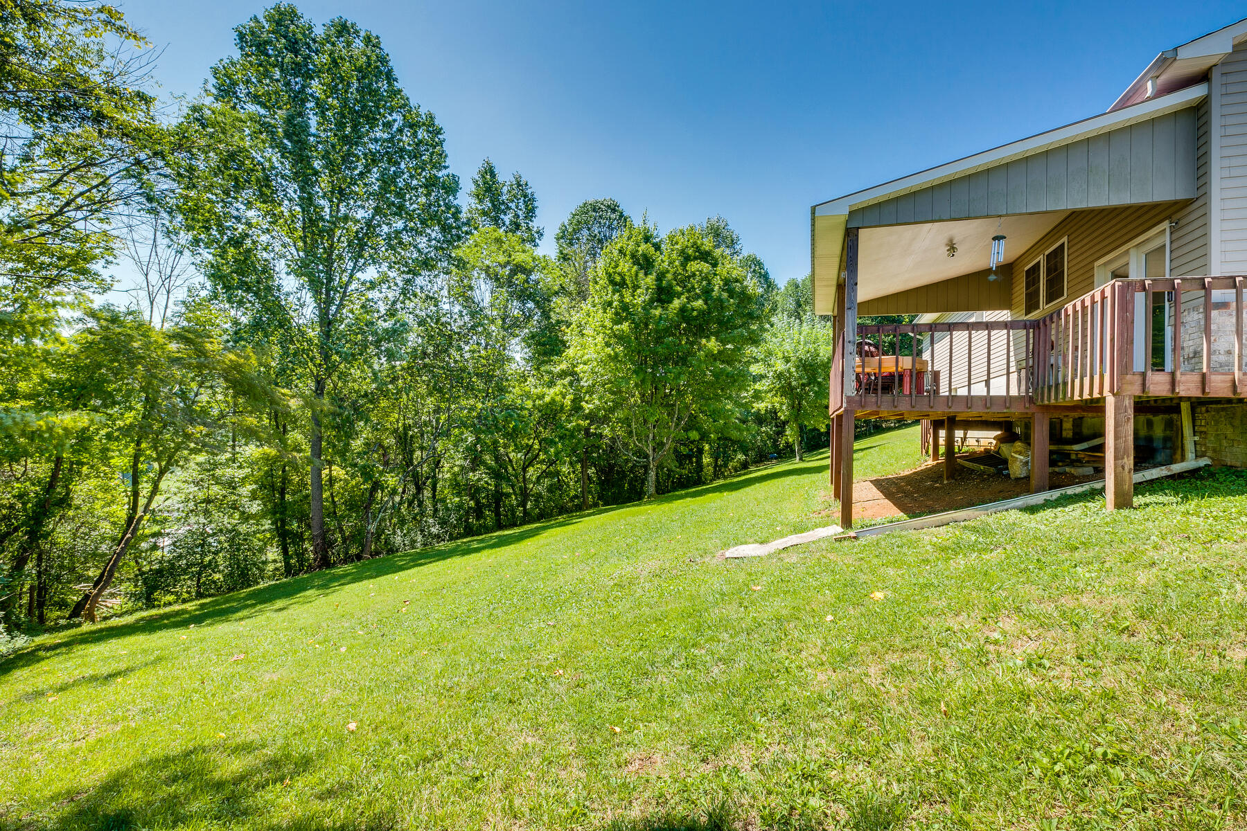 726 Rector Drive Kingsport, TN 37660 - Photo 33 of 38 033