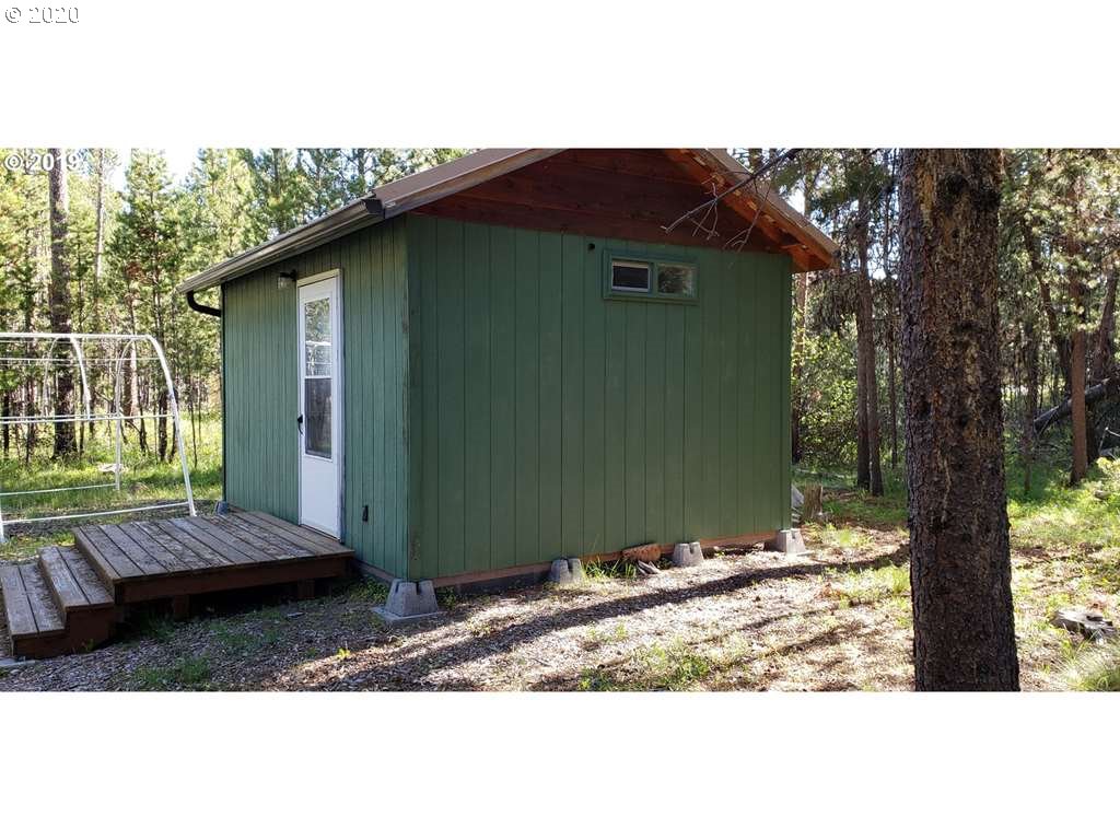 56270 Tree Duck Road Bend, OR 97707 - Photo 9 of 12