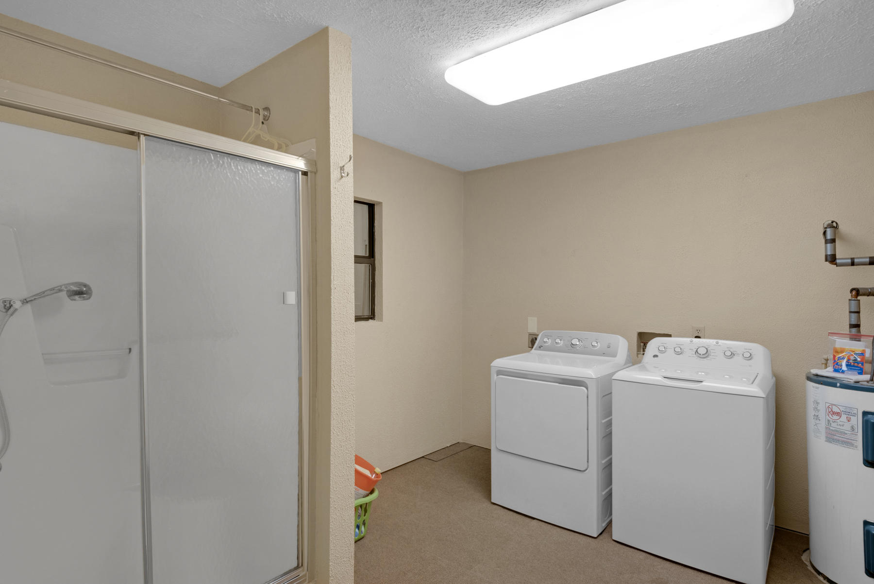 583 Ridge Road Santa Rosa Beach, FL 32459 - Photo 28 of 37 a utility room with dryer and washer