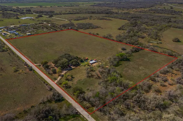 $625,000 | 11739 County Road 401, Stockdale, TX 78160