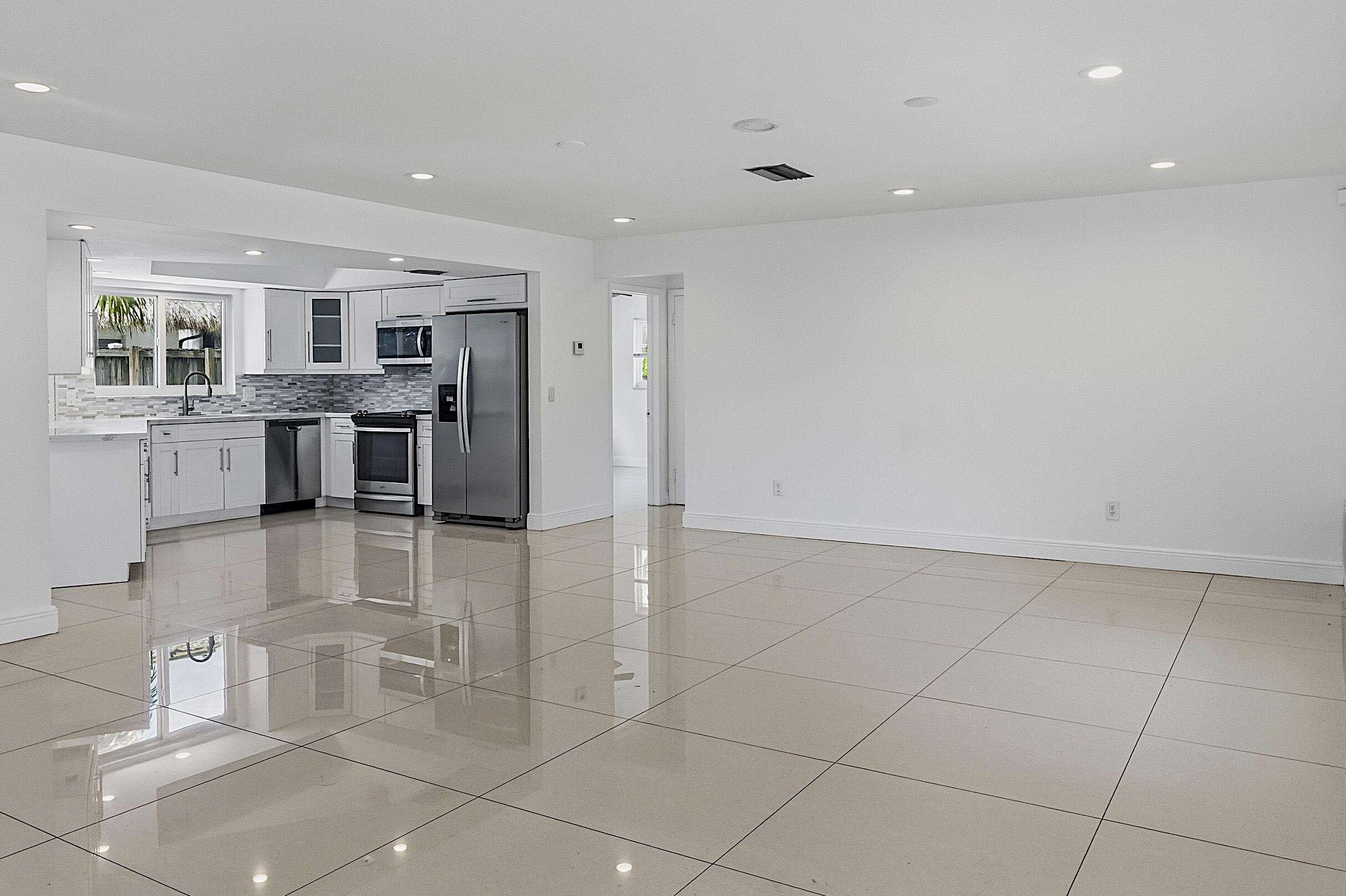 2910 Northeast 40th Court Lighthouse Point, FL 33064 - Photo 26 of 49 2910 NE 40th Ct - - 025