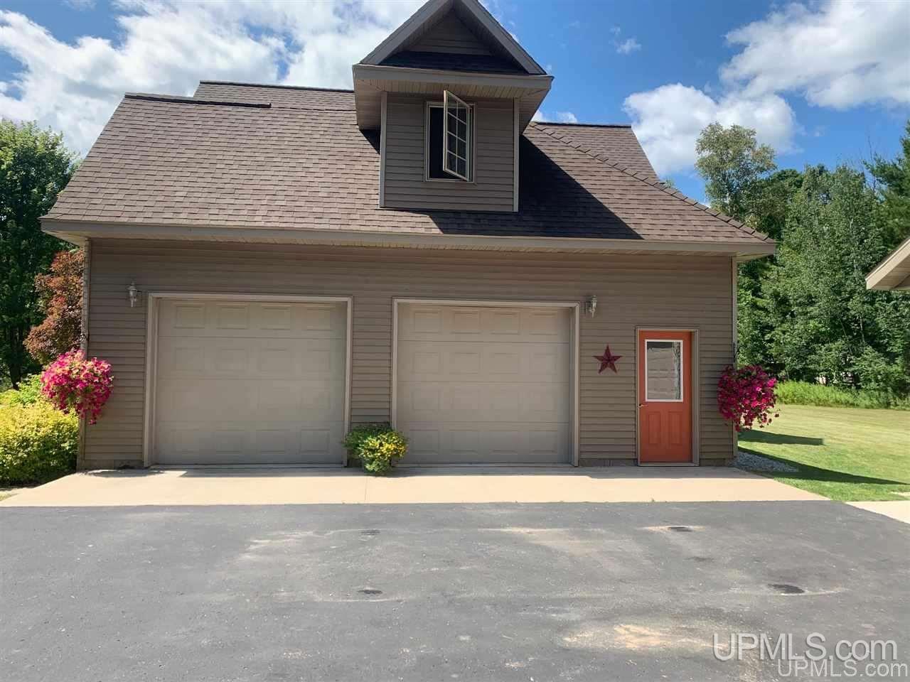 8214 W Pine Ridge Road Manistique, MI 49854 - Photo 31 of 44