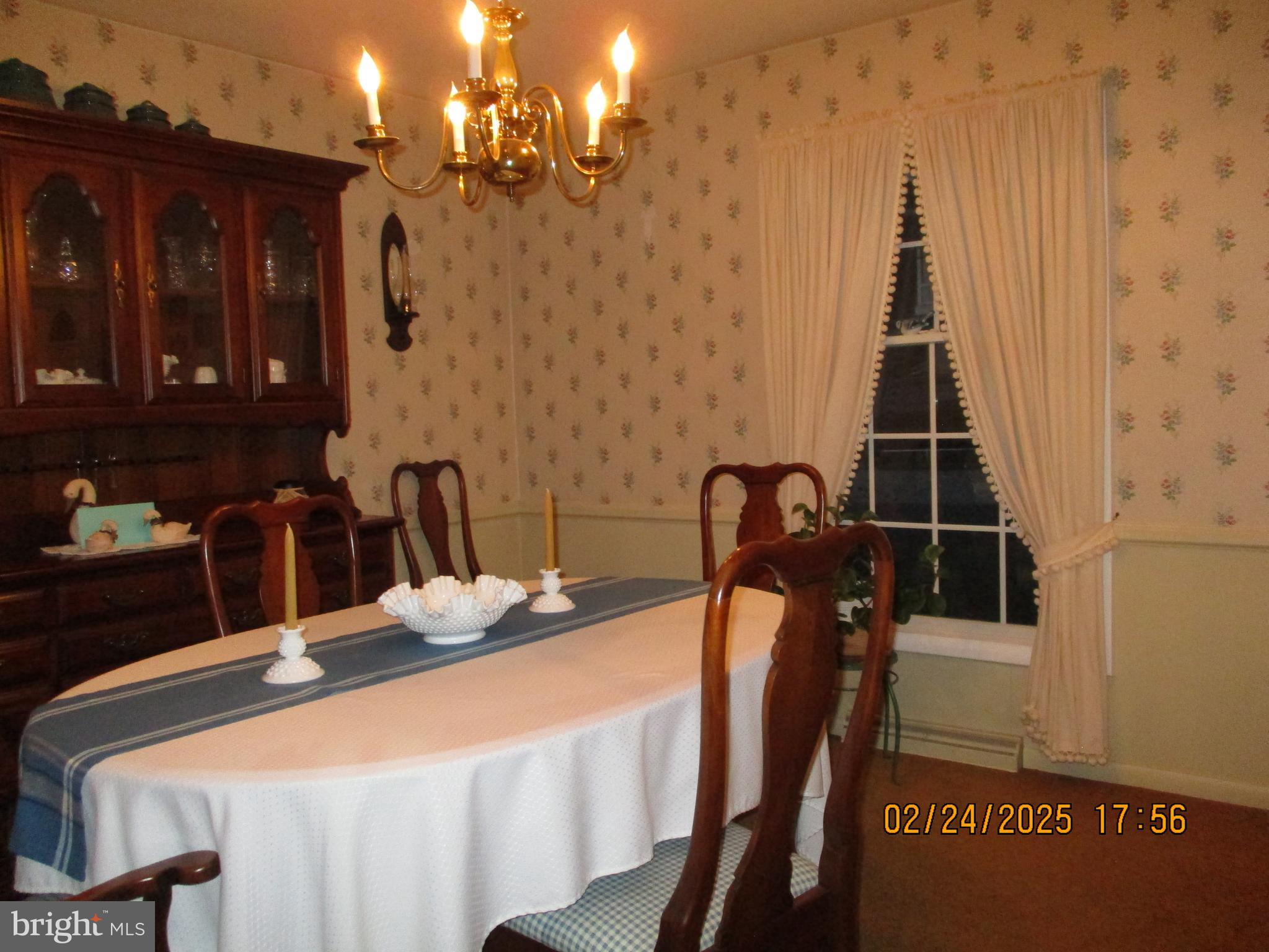 116 Lexington Road York, PA 17402 - Photo 12 of 69 a dining room with furniture and window