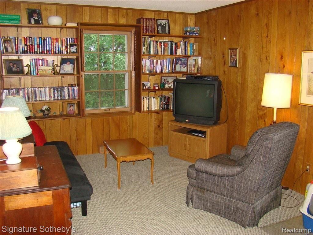 4547 Quarton Road Bloomfield Hills, MI 48301 - Photo 10 of 17 Library#4th Bedroom.JPG