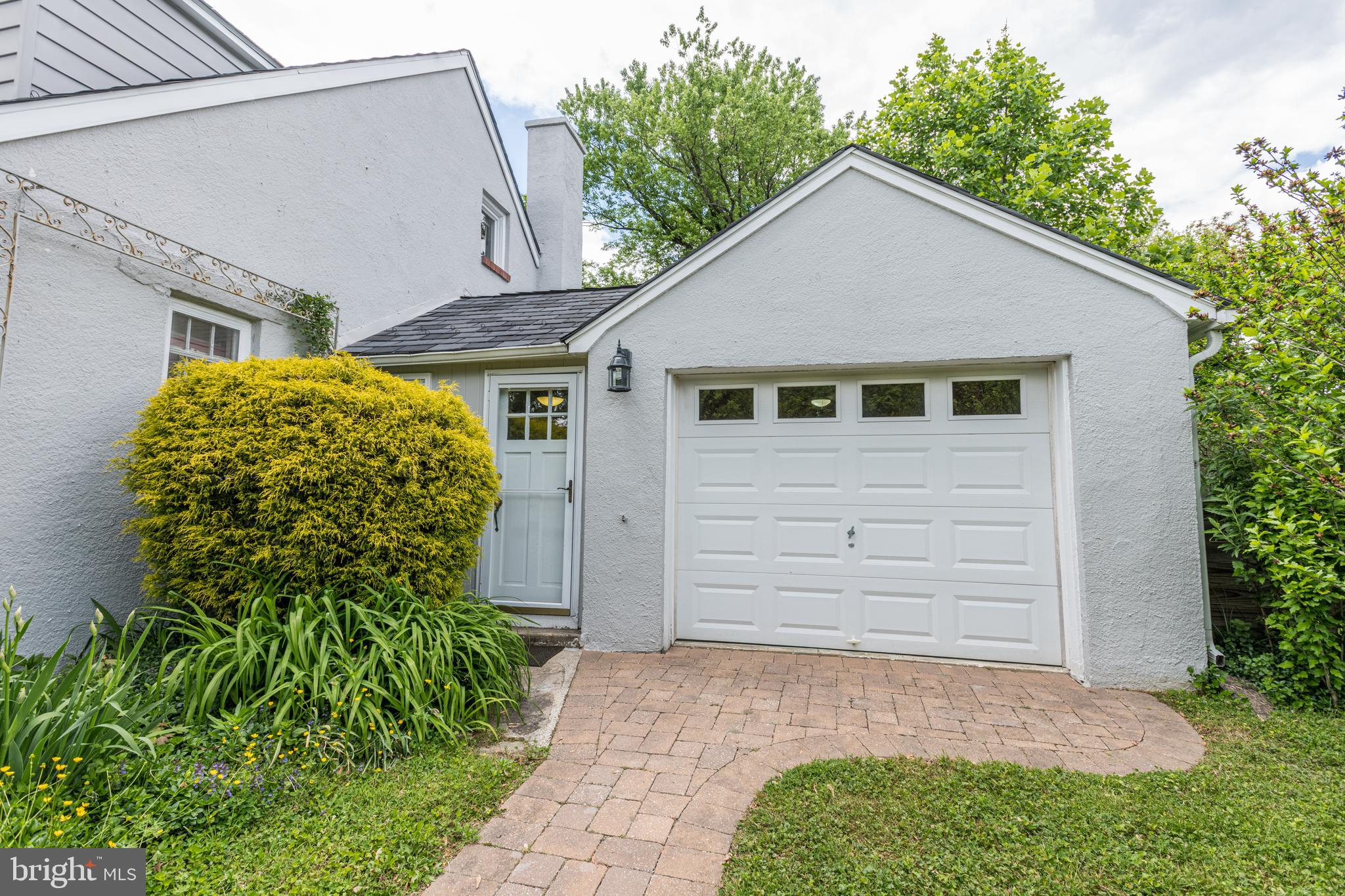906 Weatherbee Road Towson, MD 21286 - Photo 5 of 42