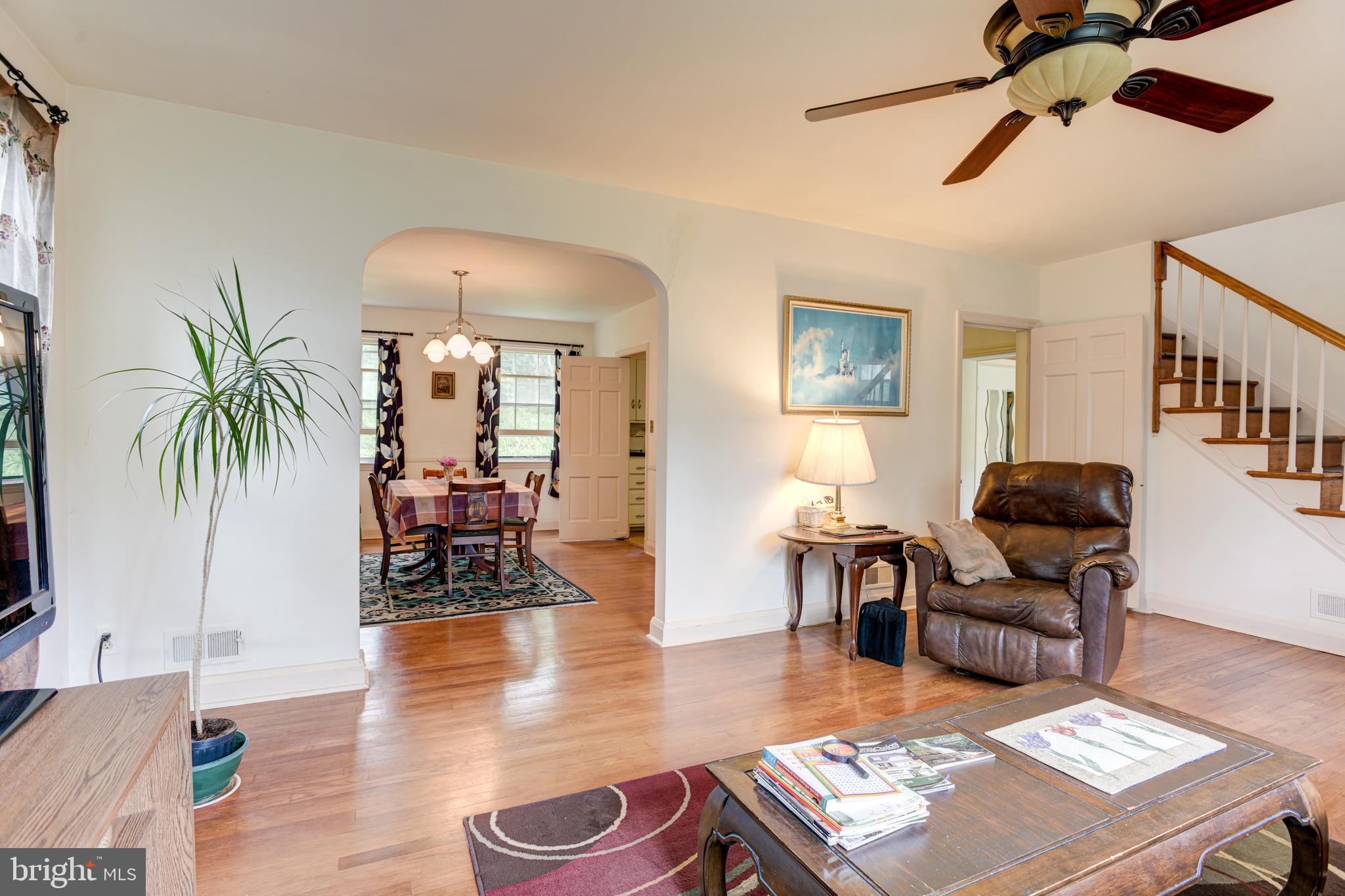 906 Weatherbee Road Towson, MD 21286 - Photo 8 of 42