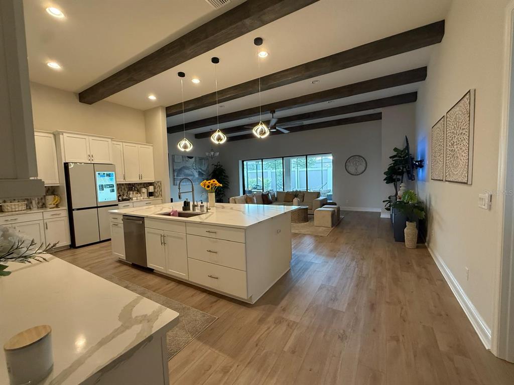 11122 Rustic Timber Loop San Antonio, FL 33576 - Photo 9 of 29