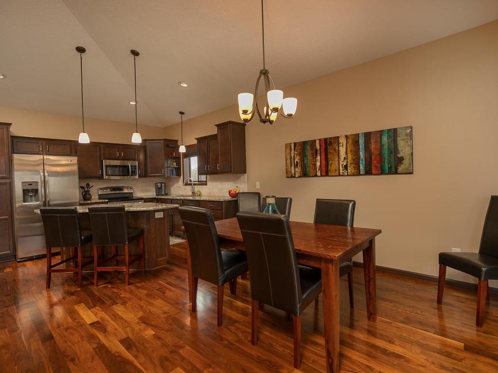 929 Southern Pine Lane Southwest Rochester, MN 55902 - Photo 11 of 38