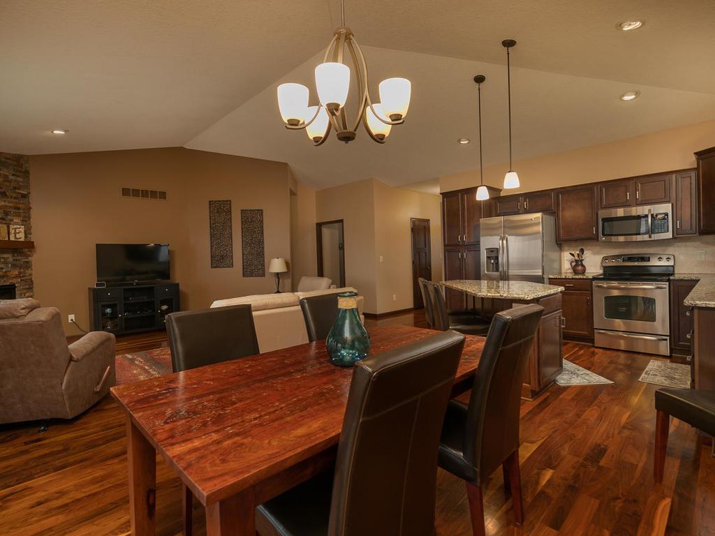 929 Southern Pine Lane Southwest Rochester, MN 55902 - Photo 12 of 38