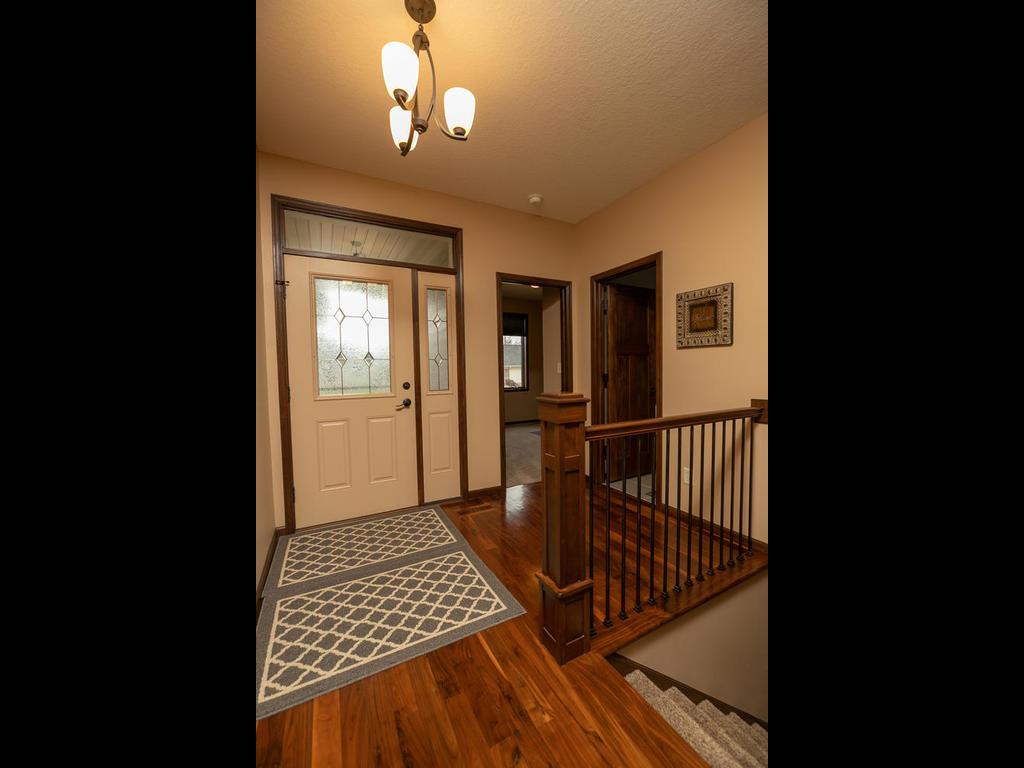 929 Southern Pine Lane Southwest Rochester, MN 55902 - Photo 3 of 38