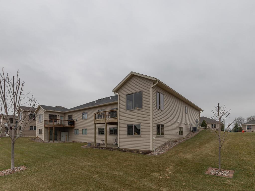 929 Southern Pine Lane Southwest Rochester, MN 55902 - Photo 35 of 38