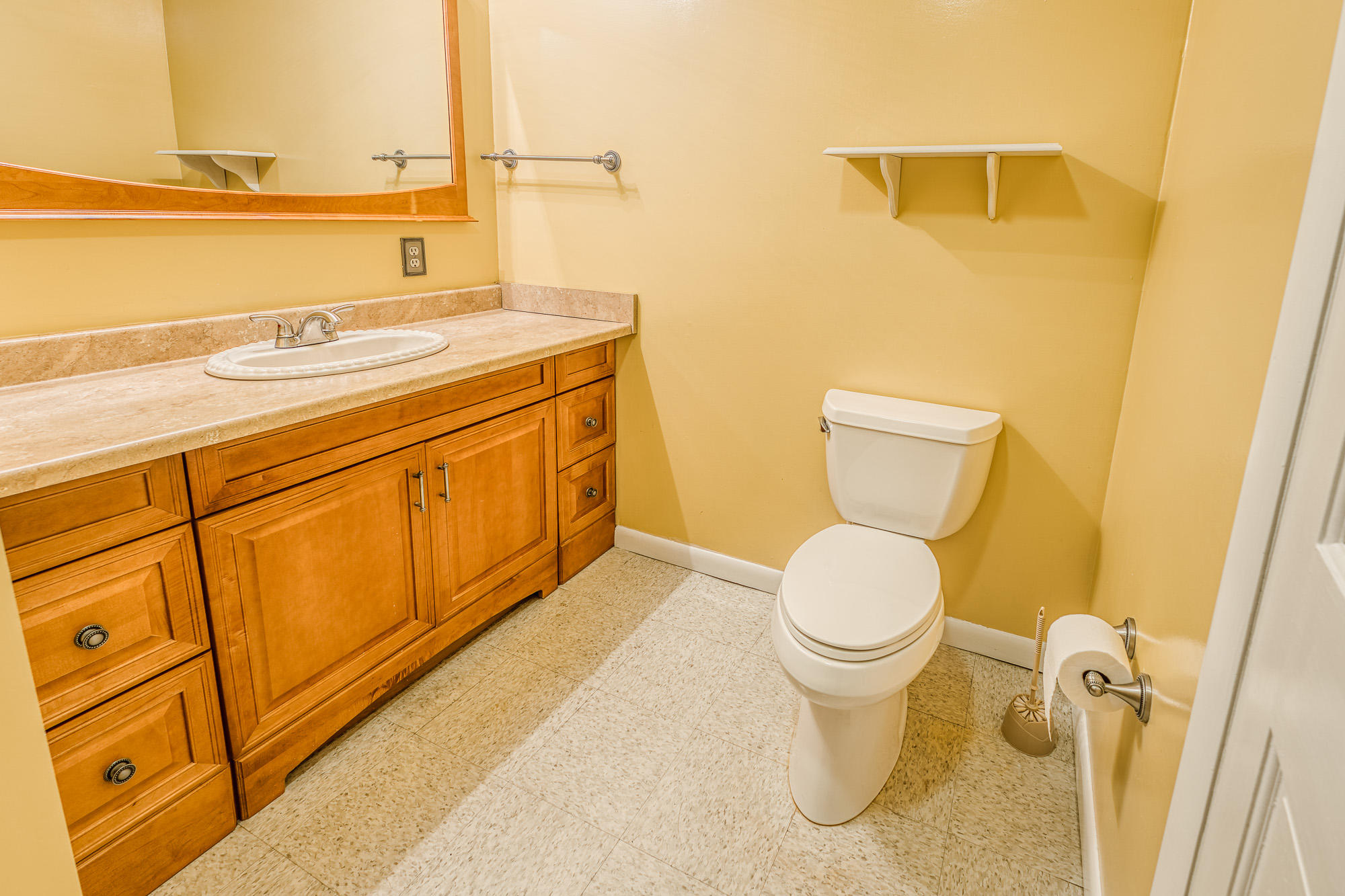 21329 Plantation Road Bristol, VA 24202 - Photo 32 of 50 21329PlantationRoadBristolVA-053