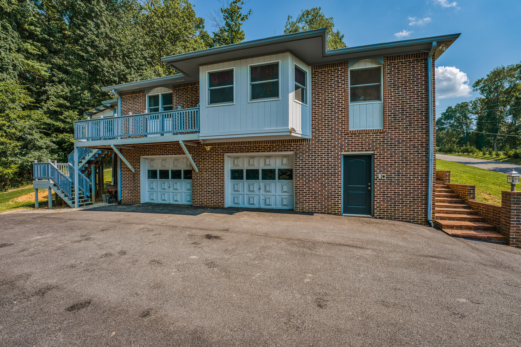 21329 Plantation Road Bristol, VA 24202 - Photo 45 of 50 21329PlantationRoadBristolVA-082