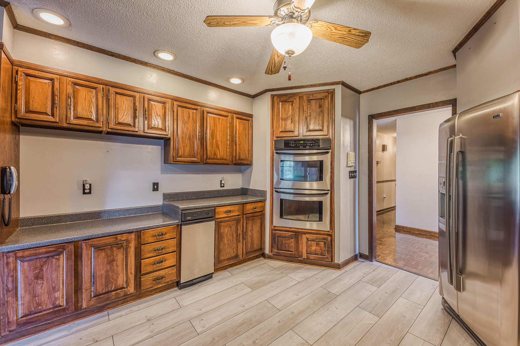 21329 Plantation Road Bristol, VA 24202 - Photo 9 of 50 21329PlantationRoadBristolVA-012