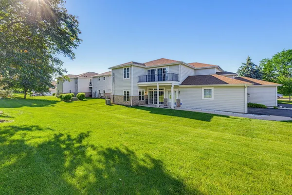 $310,000 | 6551 Meadowlands Circle, Unit 4B, Pleasant Prairie, WI 53158