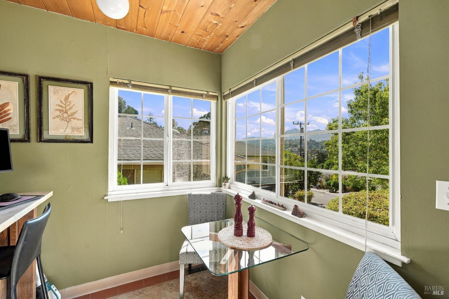 92-96 Elizabeth Way San Rafael, CA 94901 - Photo 7 of 28 Gallery Image 7