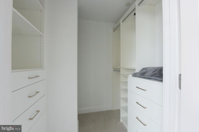 $450,000 | 2050 Jamieson Avenue, Unit 1002, Alexandria, VA 22314