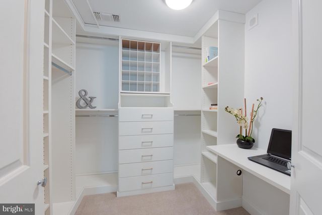 $450,000 | 2050 Jamieson Avenue, Unit 1002, Alexandria, VA 22314